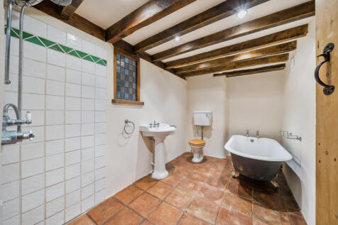 1365113-11-68f0f3...