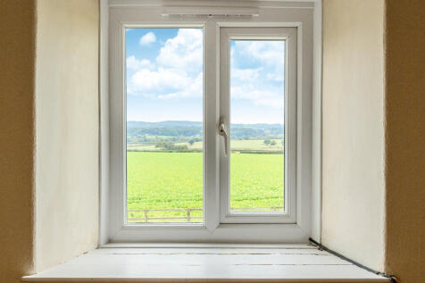 1361972-20-68ee8f...