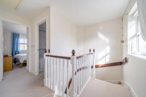 1372734-11-68fb88...