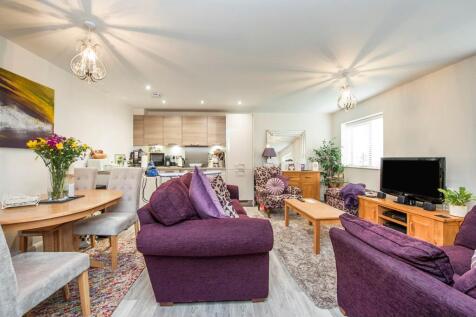 lounge and dining