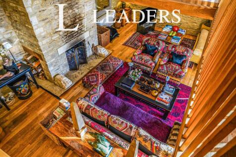 6 - drone shot livin