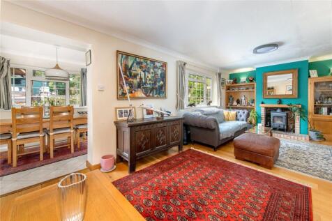 Sitting/Dining Room