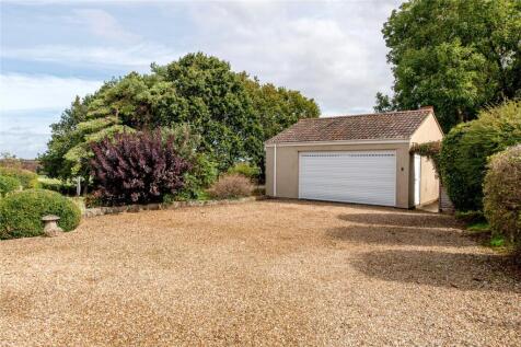 Detached Garage