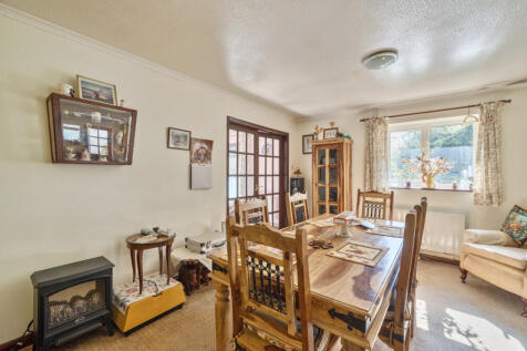 1359596-11-68d6a7...