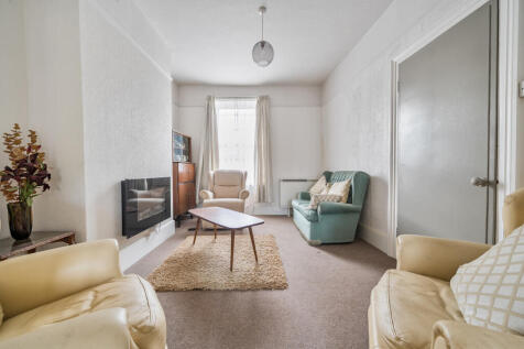 1370814-27-68f784...