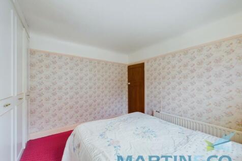 CAM01870G0-PR0142...