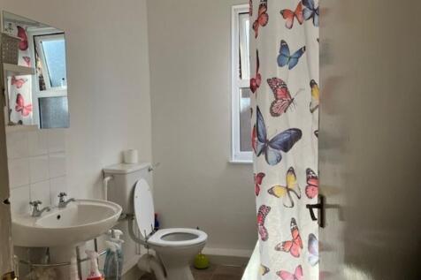 Upstairs bathroom