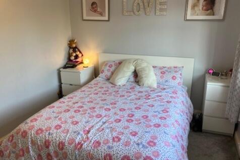 bedroom 1a