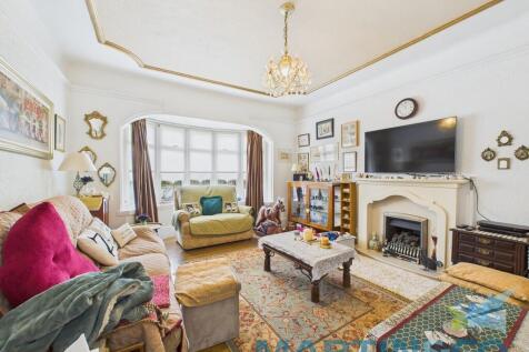 CAM01870G0-PR0161...