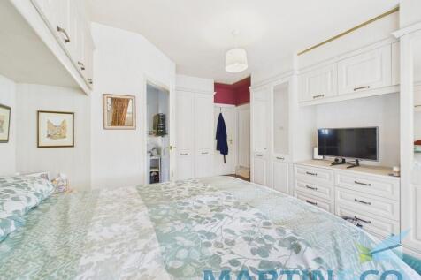 CAM01870G0-PR0161...