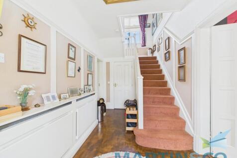 CAM01870G0-PR0161...