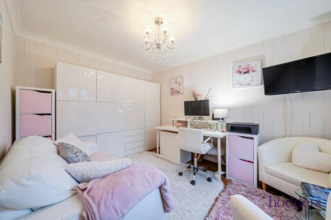 492e6f48-d76c-4c6...