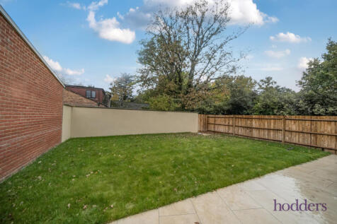 1955003f-2663-403...