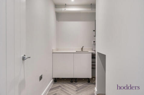 01f23bb3-f48f-45b...