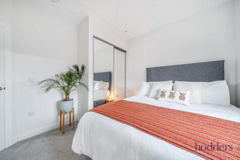 8bfeafbf-70e1-418...