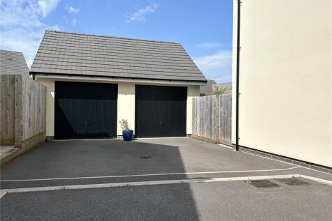 Double Garage