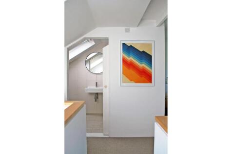Shower Room.jpg
