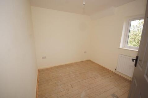 Barley Beans - Bedroom 3.jpg
