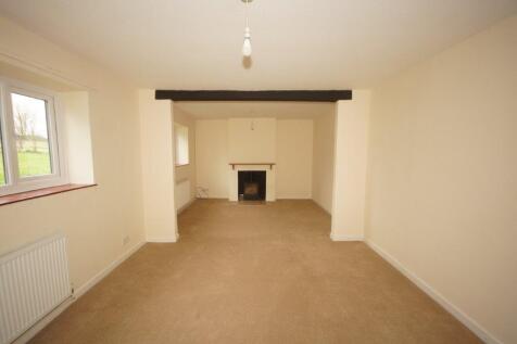 1 Green Drive - Sitting Room 3.jpg