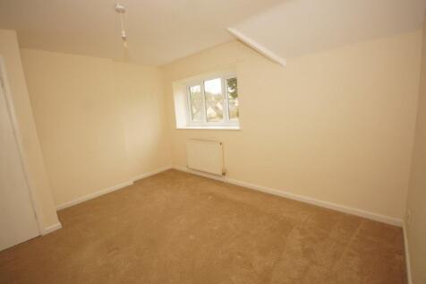 1 Green Drive - Bedroom 1.jpg