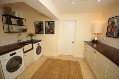 Greendrive - Laundry Room.JPG