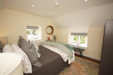 Greendrive - Bedroom 2.JPG