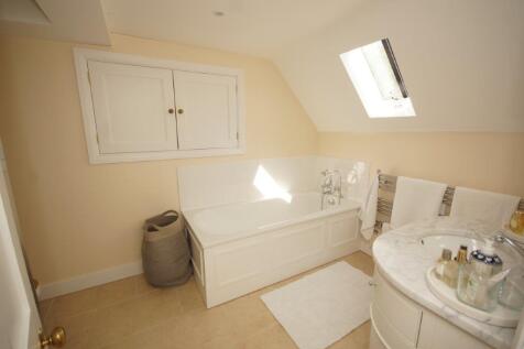 Greendrive - Family Bathroom.JPG