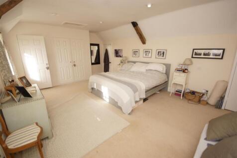 Master Bedroom 1.JPG