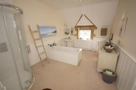 Master En-suite 2.JPG