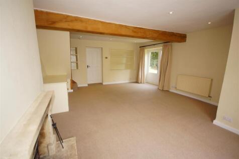 2 Slaughter FC Sitting Room  (2).JPG