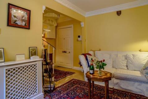 20 Sherborne House - Sitting Room.jpg