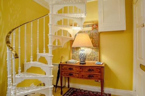 20 Sherborne House - Entrance Hall.jpg