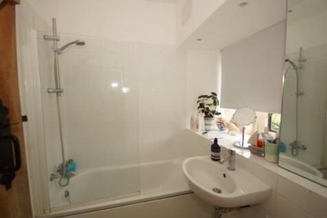 The Cottage - Bathroom.jpg