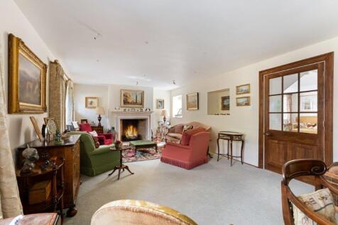 September Cottage - Sitting Room 3.jpg