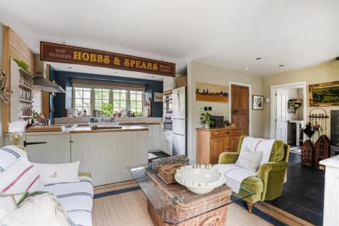 Bourne Cottage - Kitchen/Sitting Room Area 2 R
