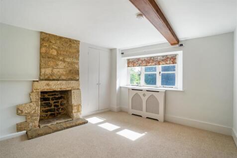 Easter House 301326  (16).jpg