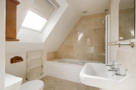 Cotsview - Bedroom 1 Ensuite.jpg