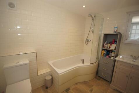 2 Manor Farm Cottages Bathroom.jpg