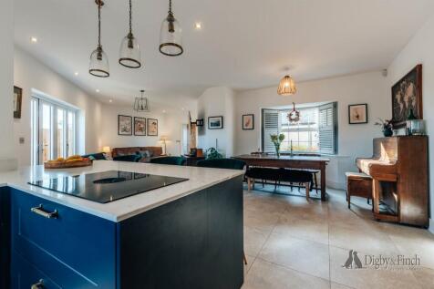 21 Top Lock Meadows -17.jpg