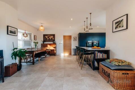21 Top Lock Meadows -23.jpg