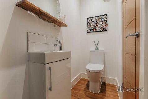 21 Top Lock Meadows -39.jpg