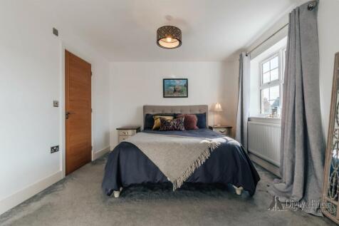 21 Top Lock Meadows -45.jpg