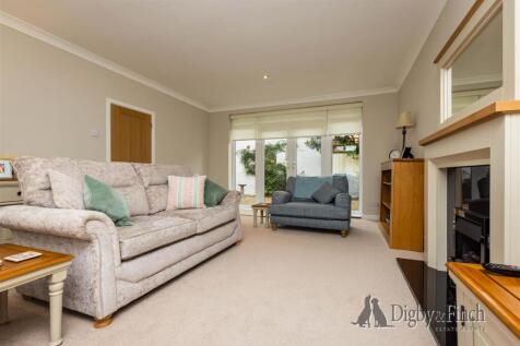 Living/ Dining Room