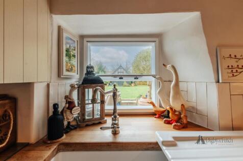 24 King Edward's Way -19.jpg