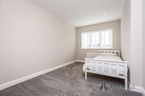 19 Stirling Road, Stamford, PE9 2XF-39watermarked.
