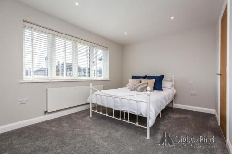 19 Stirling Road, Stamford, PE9 2XF-30watermarked.