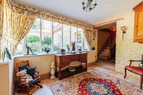 Peacocks Cottage -31.jpg