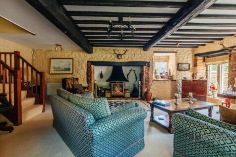 Peacocks Cottage -17.jpg