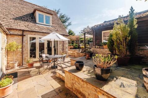 Peacocks Cottage -72.jpg