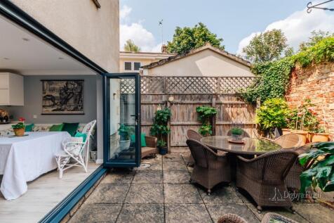 Coulston House-14.jpg